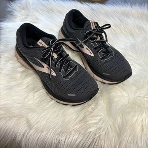 Brooks Ghost 13 shoes